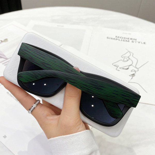 Vyriški akiniai su UV apsauga ir spalvoti akiniai