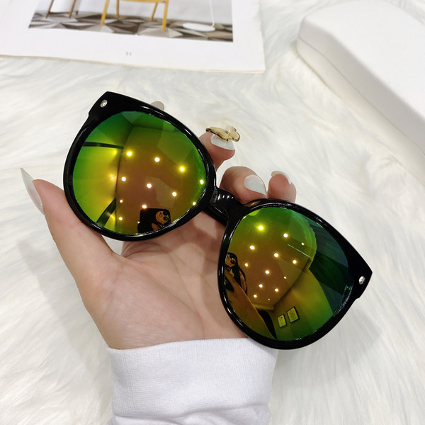 Ανδρικά γυαλιά ηλίου με οβάλ σχήμα και έγχρωμους φακούς