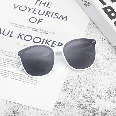 Unisex ležerne sunčane naočale s plastičnim okvirima