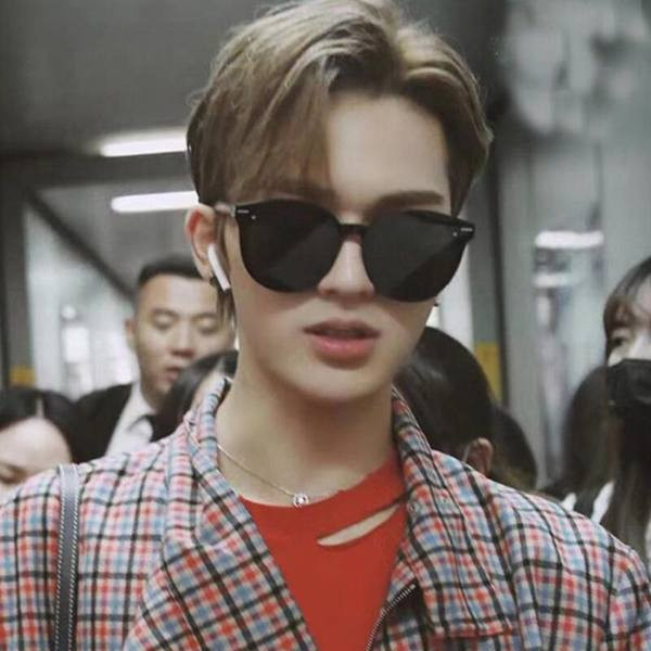 Unisex ležerne sunčane naočale s plastičnim okvirima