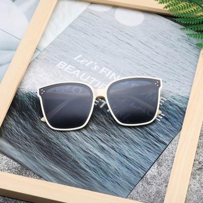 Novi model ženskih sunčanih naočala sa efektom ogledala