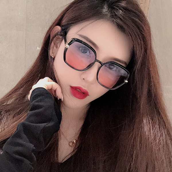 Retro naiste prillid erinevates värvides