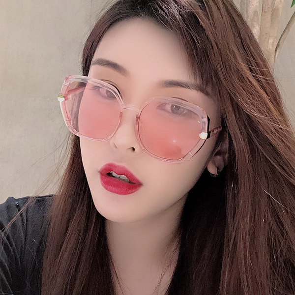 Retro naiste prillid erinevates värvides