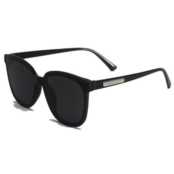 Moodsad õhukese raamiga naiste päikeseprillid