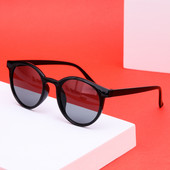 Μοντέρνα unisex γυαλιά ηλίου με λεπτό σκελετό