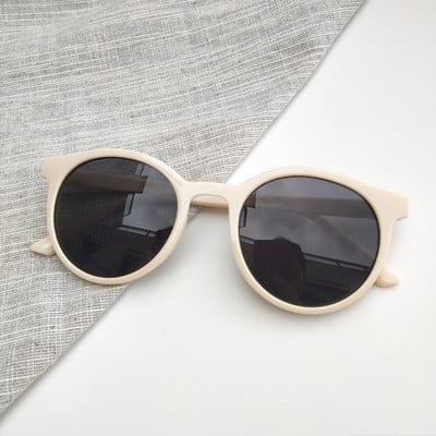 Μοντέρνα unisex γυαλιά ηλίου με λεπτό σκελετό