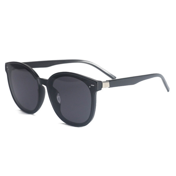 Uus mudel värviliste plastikraamidega naiste prillid