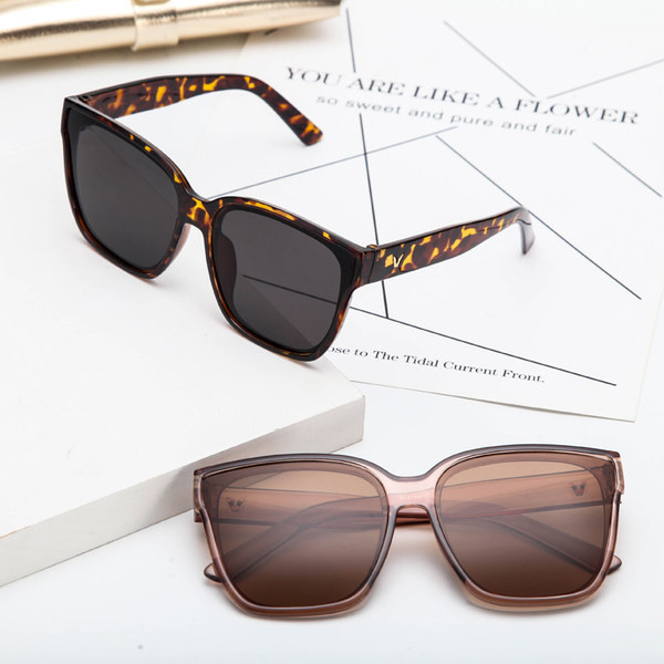 UV-kaitsega meeste päikeseprillid - ruudu kuju