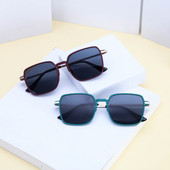 Retro stiilis metallraamidega meeste päikeseprillid