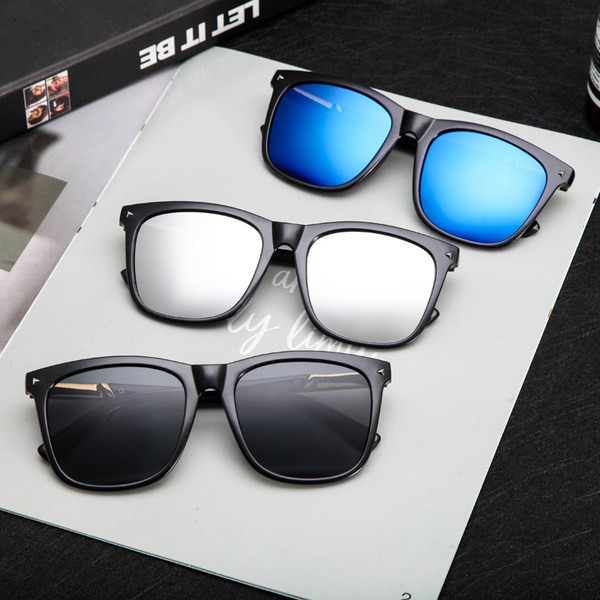 UV-kaitsega vabaaja meeste päikeseprillid