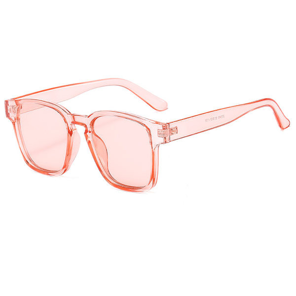 Kandilised plastraamidega meeste päikeseprillid