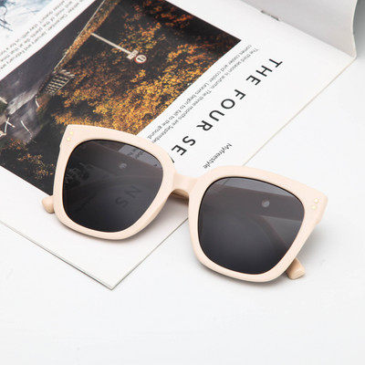 Νέο μοντέλο γυναικείά γυαλιά με τετράγωνο σχήμα σε πολλά χρώματα