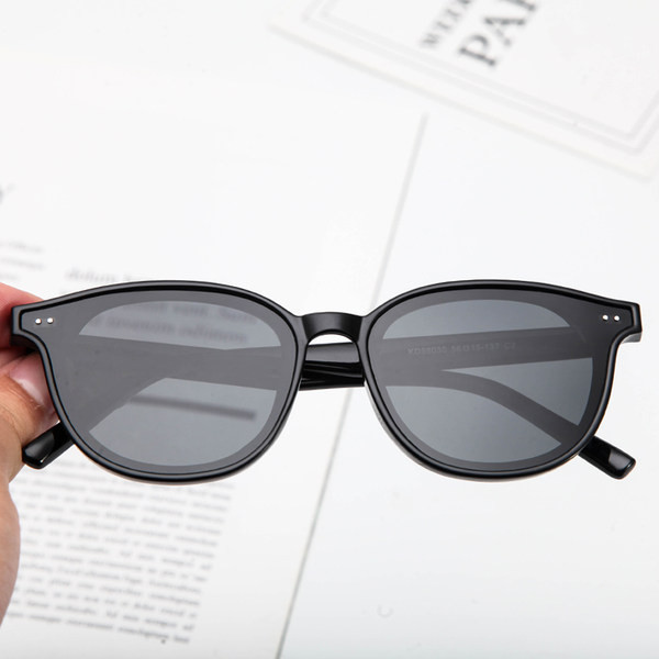 Polariseeritud päikeseprillid mitmes värvitoonis