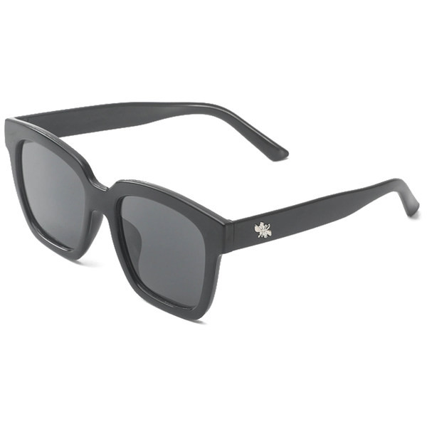 Moodsad meeste kandilised prillid