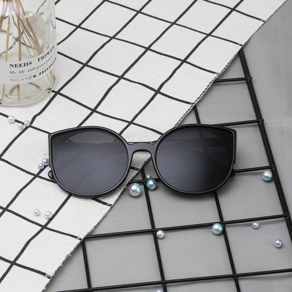 Värviliste prillidega meeste päikeseprillid uus mudel