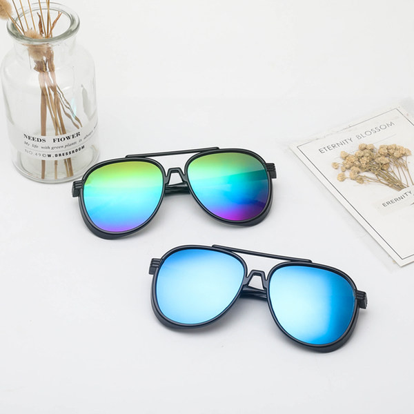 Muške naočale u retro stilu avijatičarskog tipa