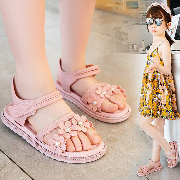 Детски сандали с лепенки в три цвята и равна подметка 