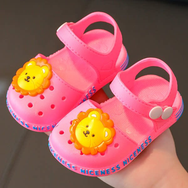 Детски гумени сандали с апликация и надпис 