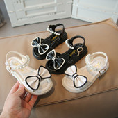 Детски сандали с перли и панделка