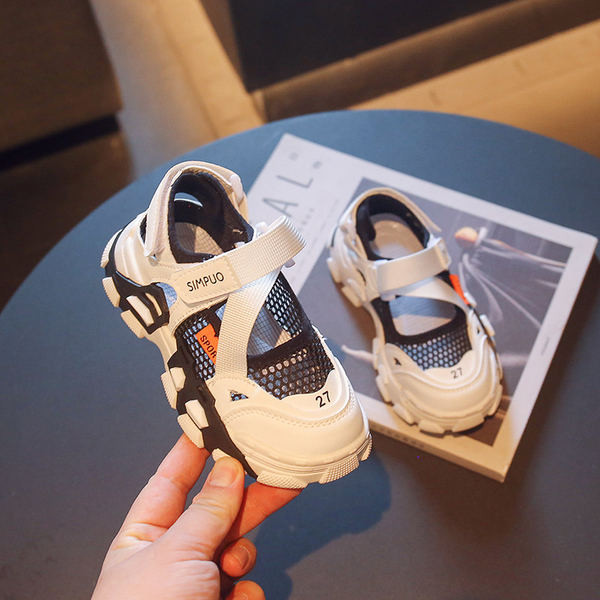 Детски затворени сандали от еко кожа с велкро закопчаване за момичета 