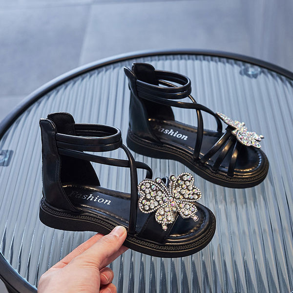 Детски кожени сандали с цип и декорация 