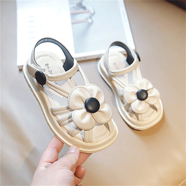 Детски сандали от кожа с 3D декорация и велкро лепенки