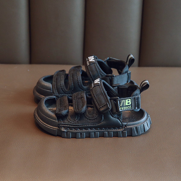 Детски сандали от плат и велкро лепенки