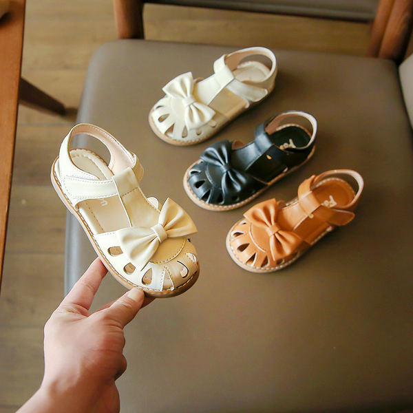 Детски сандали за момичета от изкуствена кожа с панделка 