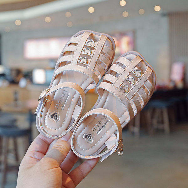 Детски сандали с декорация в три цвята