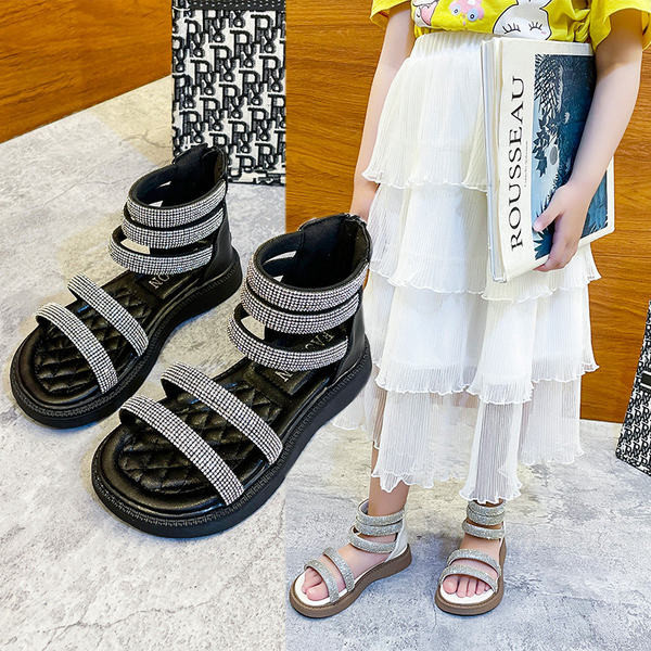 Нов модел детски сандали за момичета с декоративни камъни