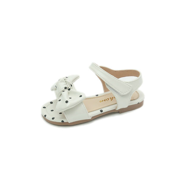 Детски сандали с панделка на точки 