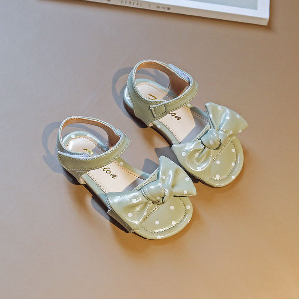 Детски сандали с панделка на точки 