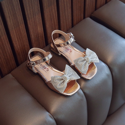 Детски сандали с камъни и панделка