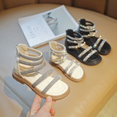 Модерни сандали за момичета с метално закопчаване и декоративни камъни