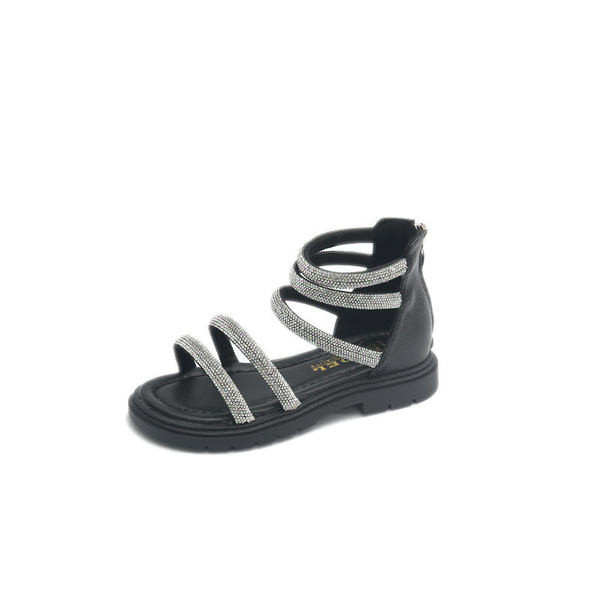 Модерни сандали за момичета с метално закопчаване и декоративни камъни