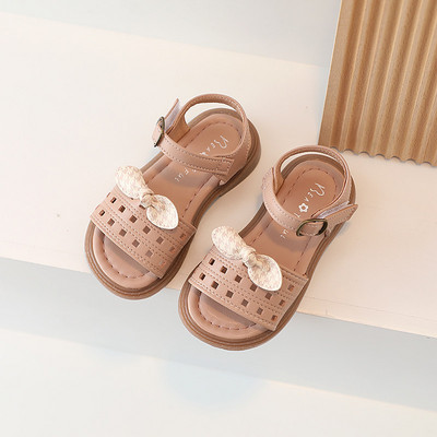 Детски сандали с перфорирана еко кожа с панделка