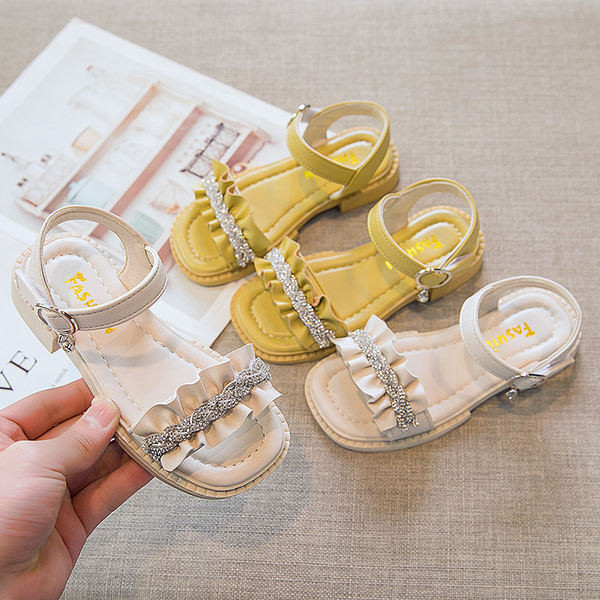 Детски сандали с камъни в бежов и жълт цвят 