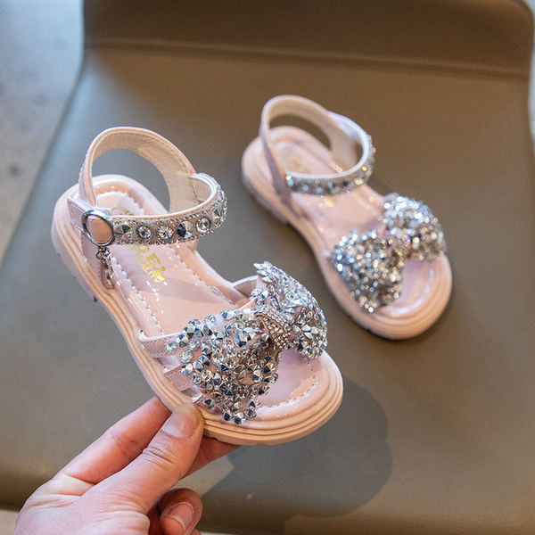 Нов модел детски сандали с камъни за момичета
