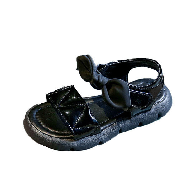 Детски лачени сандали за момиче с панделка