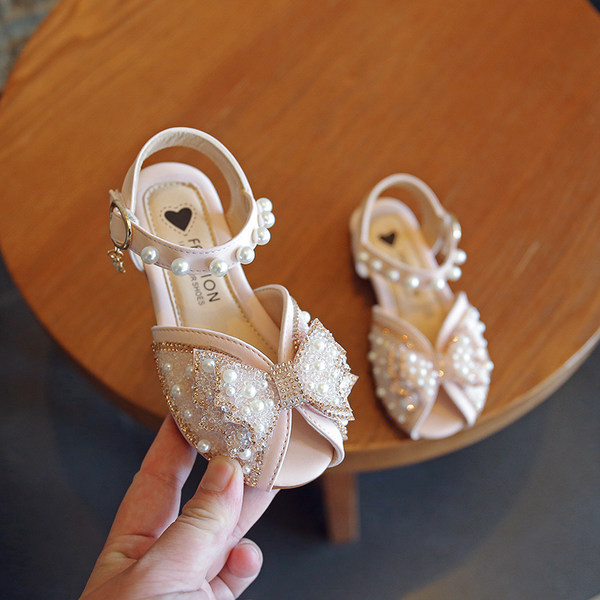 Детски сандали с панделка и перли