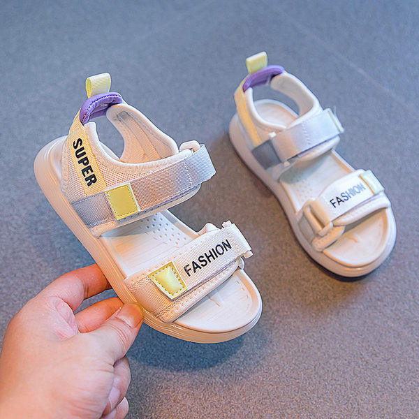 Детски сандали с лепенки и надпис 