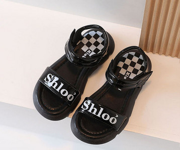 Детски сандали с надпис в бял и черен цвят