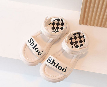 Детски сандали с надпис в бял и черен цвят