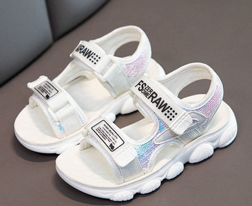 Нов модел дамски сандали с груба подметка и велкро закопчаване