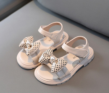 Сандали за момичета с текстилна панделка и перла