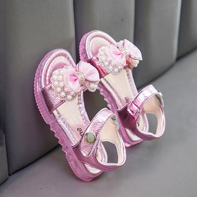 Сандали с лъскав ефект за момичета