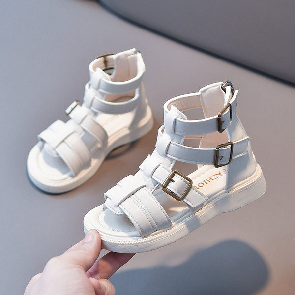 Детски сандали с катарама в бял и черен цвят 