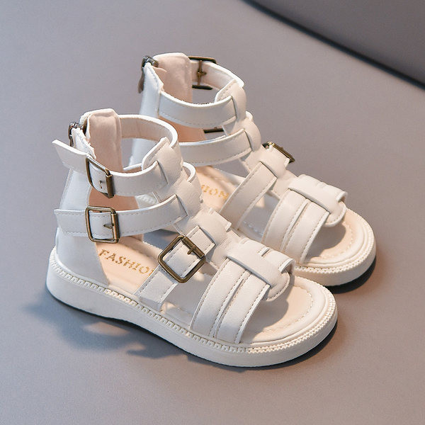 Детски сандали с катарама в бял и черен цвят 