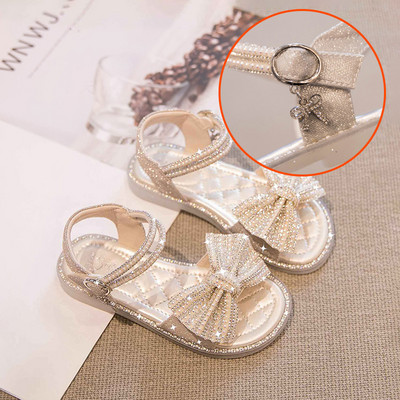 Сандали за момичета с лъскав ефект и панделка