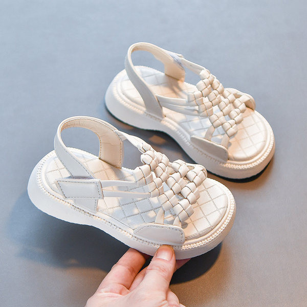 Детски сандали с кръстосани каишки от еко кожа